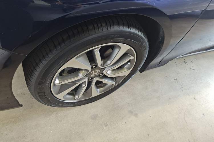 Used Honda Inspire 2019 260TURBO Elite Edition China V Standard Left Front Wheel Hub