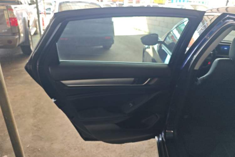 Used Honda Inspire 2019 260TURBO Elegant Edition China VI Emission Standard Left Rear Door Interior