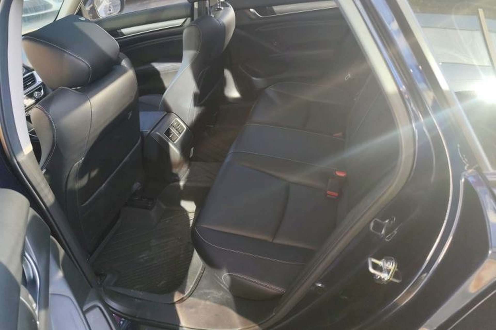 Used Honda Inspire 2019 260TURBO Elegant Edition China VI Emission Standard Left Rear Seat