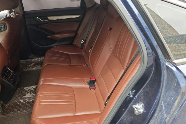 Used Honda Inspire 2019 Rui Hybrid 2.0L Jing Shang Edition China V Emission Standard Left Rear Seat