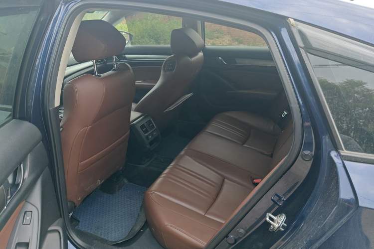 Used Honda Inspire 2019 Rui Hybrid 2.0L Jing Shang Edition China V Emission Standard Left Rear Seat