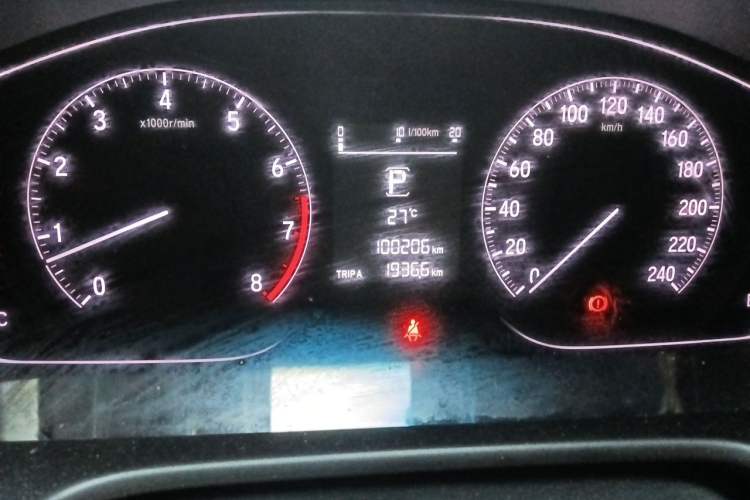 Used Honda Inspire 2019 260TURBO Elegant Edition China VI Emission Standard Odometer Close Up