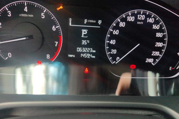 Used Honda Inspire 2019 260TURBO Elegant Edition China V Emission Standard Odometer Close Up