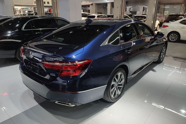 Used Honda Inspire 2019 260TURBO Elegant Edition China VI Emission Standard Rear Right 45 Deg