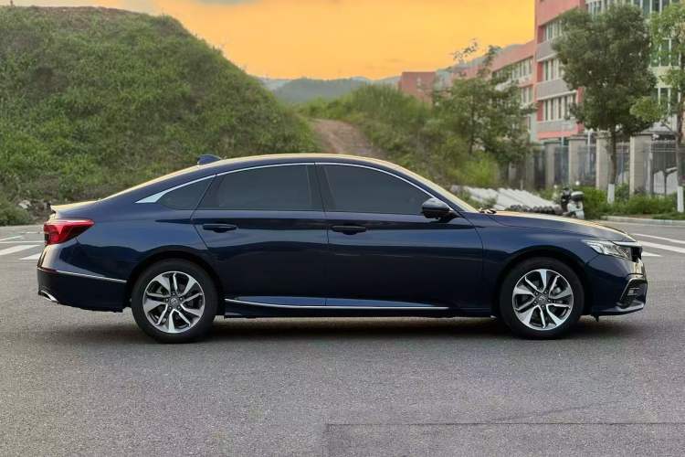 Used Honda Inspire 2019 260TURBO Elegant Edition China VI Emission Standard Rear Right 45 Deg