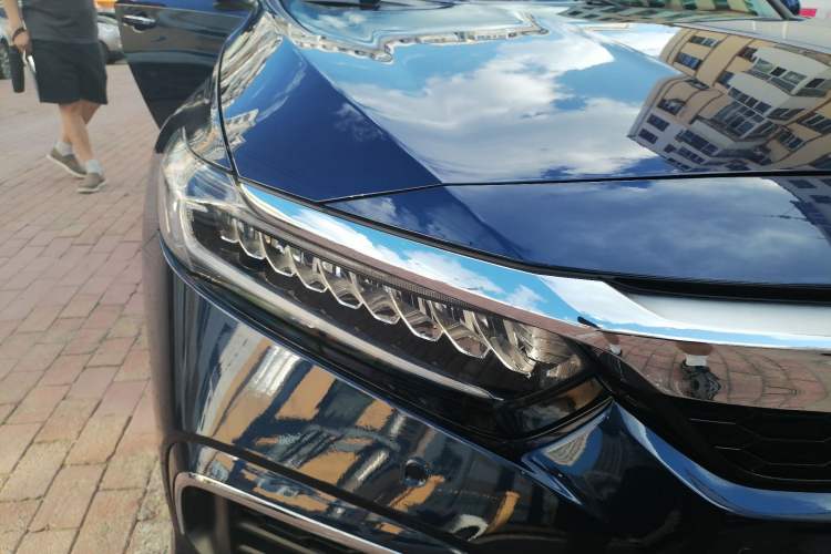 Used Honda Inspire 2019 260TURBO Elite Edition China V Standard Right Front Headlight