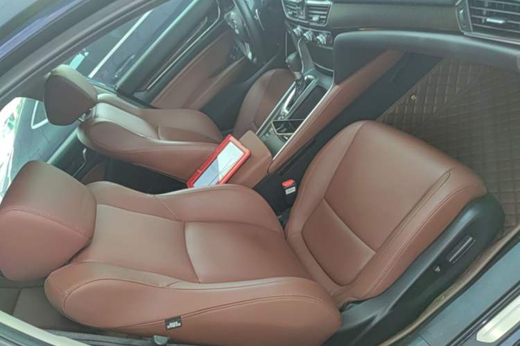 Used Honda Inspire 2019 260TURBO Elite Edition China VI Right Front Seat