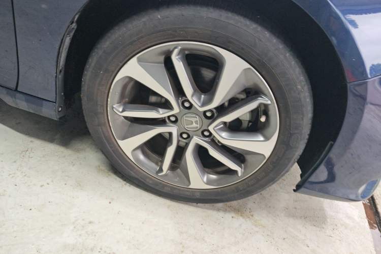 Used Honda Inspire 2019 260TURBO Jingyue Edition China VI Right Front Wheel Hub