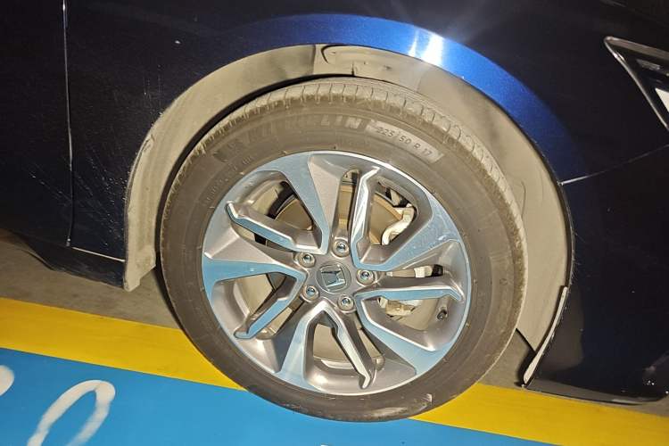 Used Honda Inspire 2019 260TURBO Elegant Edition China VI Emission Standard Right Front Wheel Hub