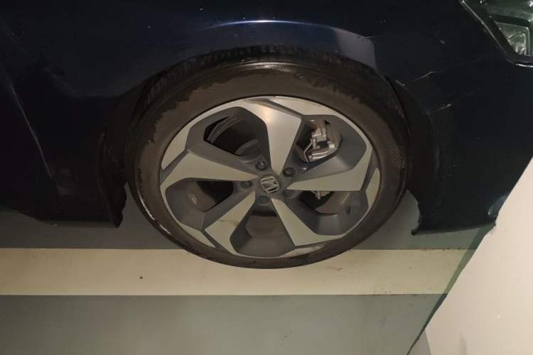 Used Honda Inspire 2019 Rui·Hybrid 2.0L Jing Shang Edition China VI Right Front Wheel Hub