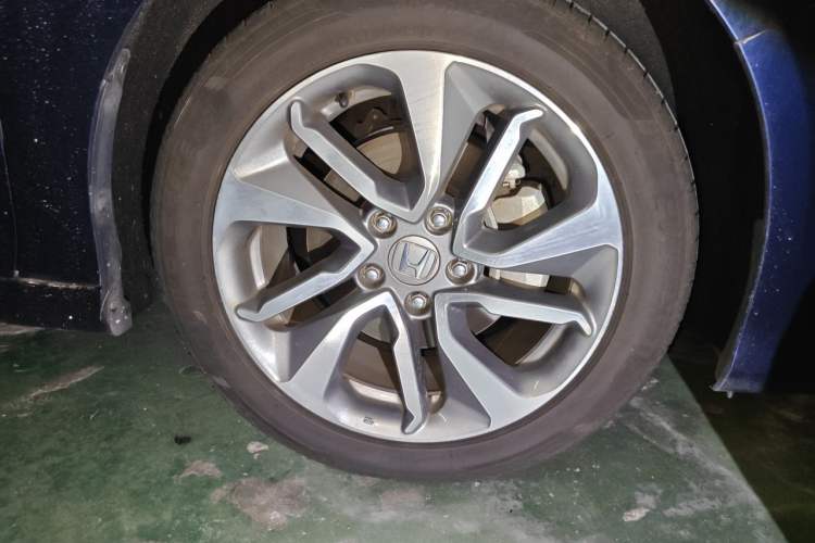 Used Honda Inspire 2019 260TURBO Elegant Edition China V Emission Standard Right Front Wheel Hub