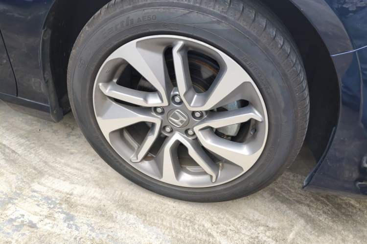 Used Honda Inspire 2019 260TURBO Elegant Edition China VI Emission Standard Right Front Wheel Hub