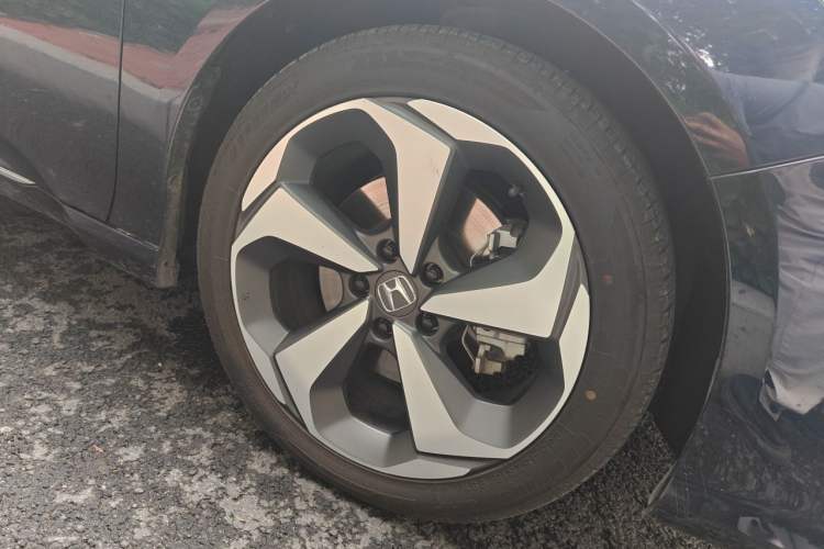 Used Honda Inspire 2019 Rui·Hybrid 2.0L Jing Shang Edition China VI Right Front Wheel Hub