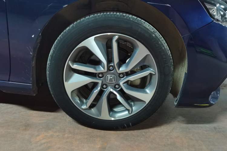 Used Honda Inspire 2019 260TURBO Jingyue Edition China VI Right Front Wheel Hub