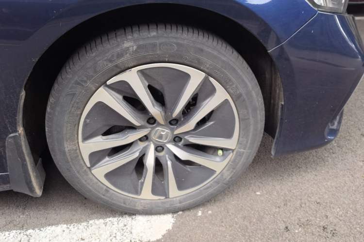 Used Honda Inspire 2019 Rui Hybrid 2.0L Jingya Edition China V Emission Standard Right Front Wheel Hub