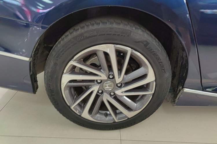 Used Honda Inspire 2019 260TURBO Elite Edition China VI Right Rear Wheel Hub