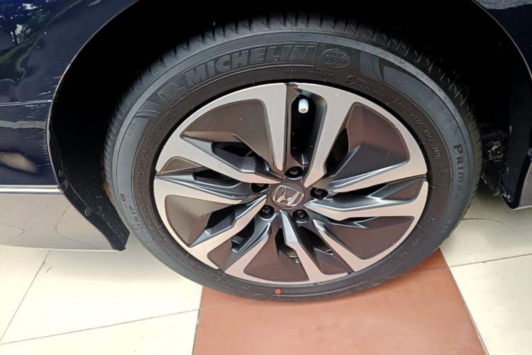 Used Honda Inspire 2019 Rui·Hybrid 2.0L Jingya Edition China VI Right Rear Wheel Hub