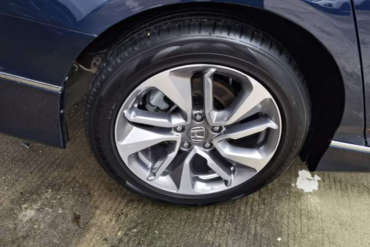 Used Honda Inspire 2019 260TURBO Elegant Edition China VI Emission Standard Right Rear Wheel Hub