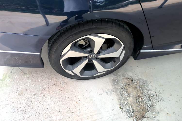 Used Honda Inspire 2019 Rui·Hybrid 2.0L Jing Shang Edition China VI Right Rear Wheel Hub