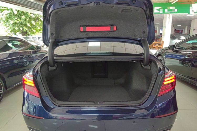 Used Honda Inspire 2019 260TURBO Elite Edition China VI Trunk