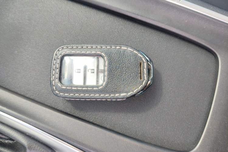 Used Honda Inspire 2019 260TURBO Elegant Edition China VI Emission Standard Vehicle Key