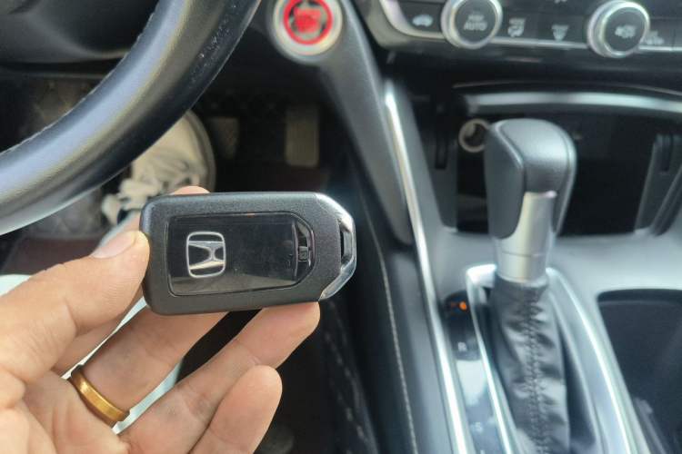 Used Honda Inspire 2019 260TURBO Elegant Edition China VI Emission Standard Vehicle Key