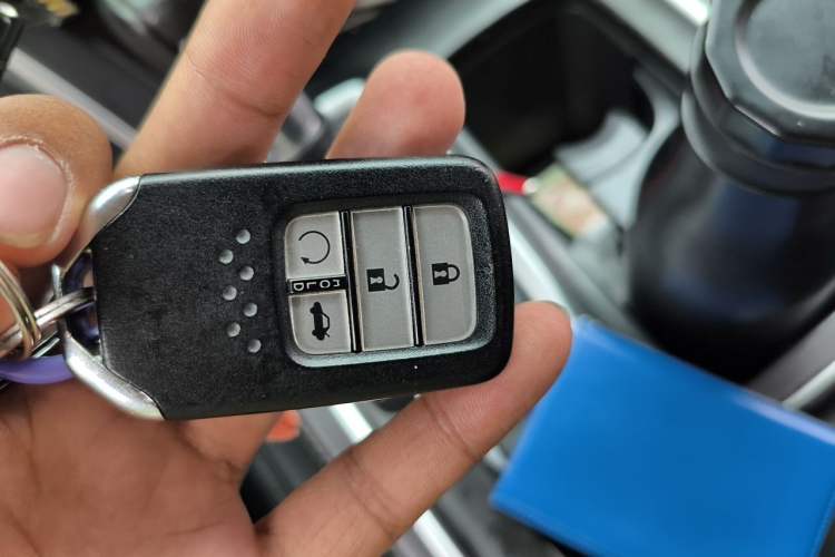 Used Honda Inspire 2019 260TURBO Elegant Edition China VI Emission Standard Vehicle Key