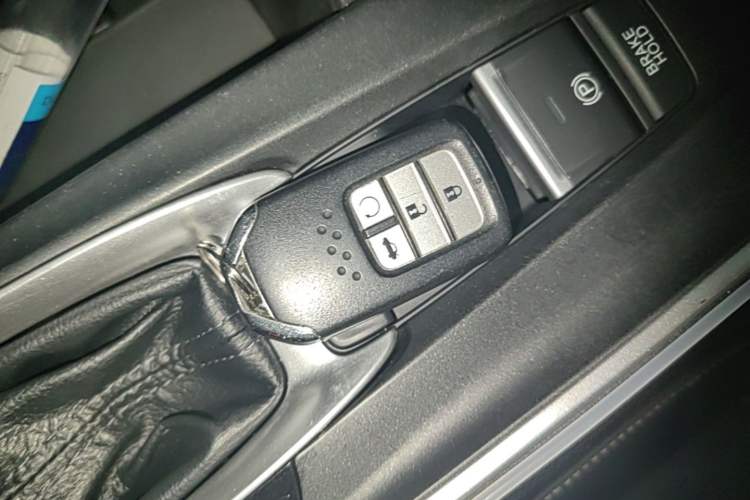 Used Honda Inspire 2019 260TURBO Elegant Edition China VI Emission Standard Vehicle Key