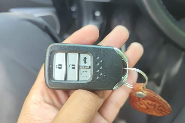 Used Honda Inspire 2019 260TURBO Elegant Edition China VI Emission Standard Vehicle Key
