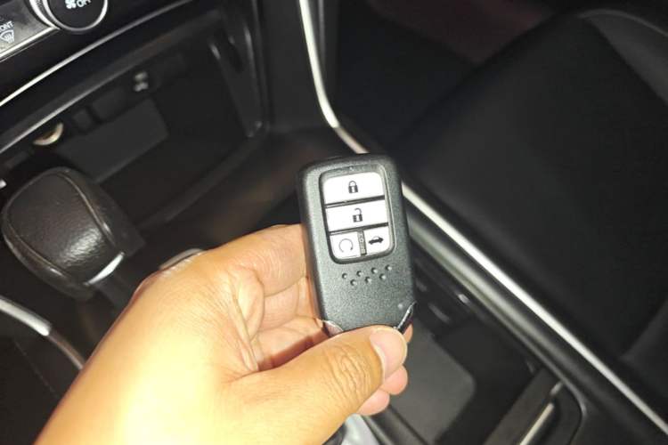 Used Honda Inspire 2019 260TURBO Elegant Edition China VI Emission Standard Vehicle Key