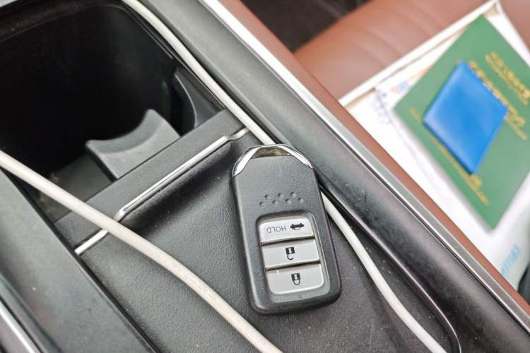 Used Honda Inspire 2019 Rui Hybrid 2.0L Jing Shang Edition China V Emission Standard Vehicle Key