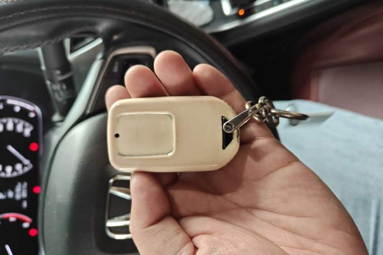 Used Honda Inspire 2019 260TURBO Elegant Edition China VI Emission Standard Vehicle Key
