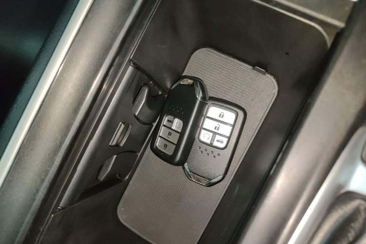 Used Honda Inspire 2019 260TURBO Elegant Edition China VI Emission Standard Vehicle Key