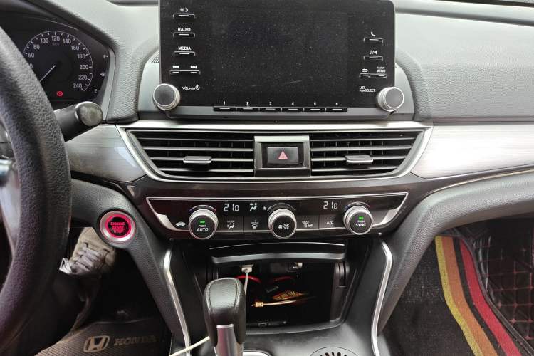 Used Honda Inspire 2019 260TURBO Elegant Edition China VI Emission Standard Audio And AC Panel