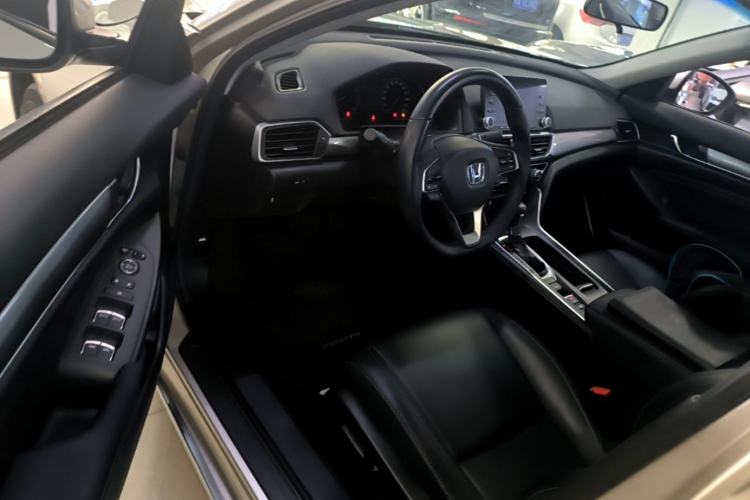 Used Honda Inspire 2019 260TURBO Elegant Edition China VI Emission Standard Driver Seat