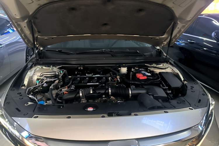 Used Honda Inspire 2019 260TURBO Elegant Edition China VI Emission Standard Engine Bay