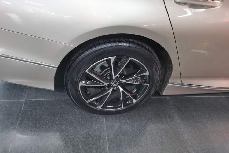 Used Honda Inspire 2019 260TURBO Elite Edition China V Standard Exterior 5