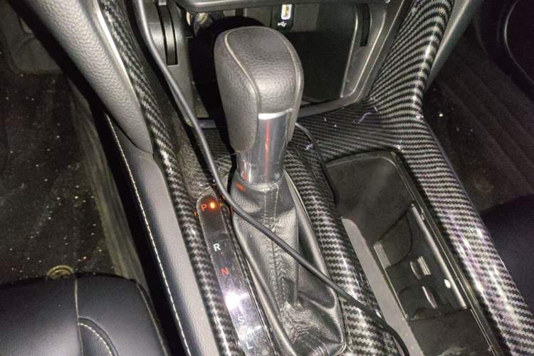 Used Honda Inspire 2019 260TURBO Elegant Edition China VI Emission Standard Gear Lever