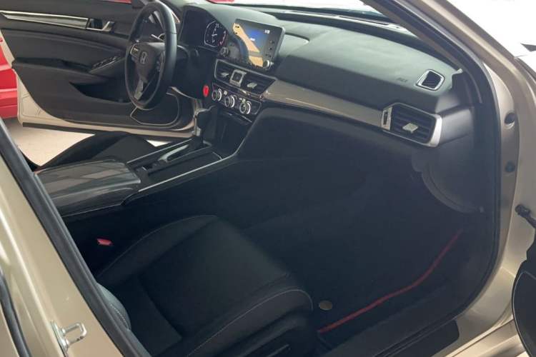 Used Honda Inspire 2019 260TURBO Elegant Edition China VI Emission Standard Interior 3