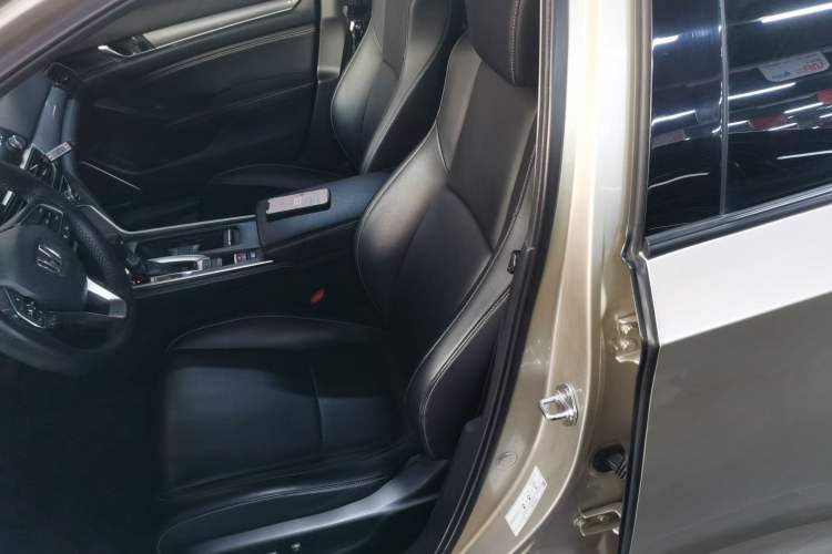 Used Honda Inspire 2019 260TURBO Elite Edition China V Standard Left Front Seat