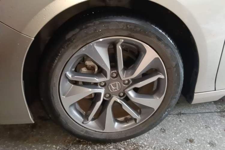 Used Honda Inspire 2019 260TURBO Jingyue Edition China VI Left Front Wheel Hub
