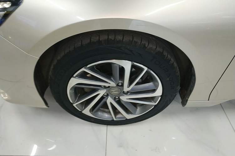 Used Honda Inspire 2019 260TURBO Elite Edition China V Standard Left Front Wheel Hub