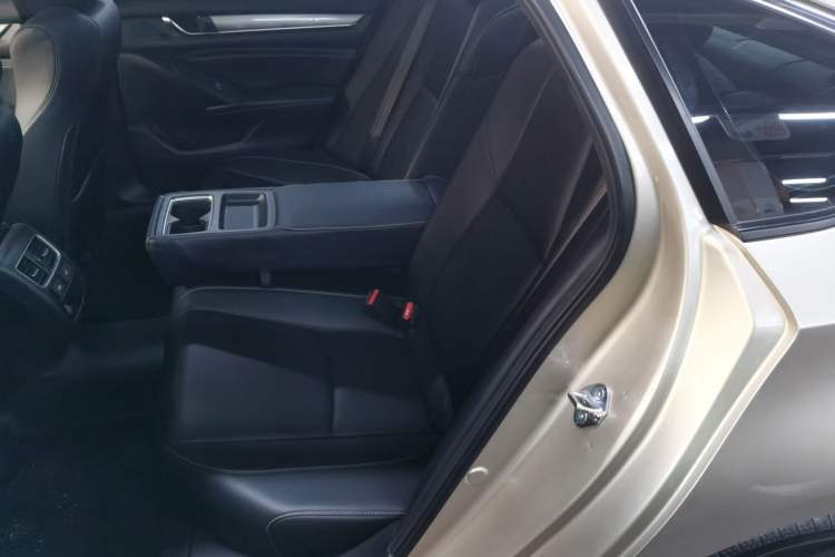 Used Honda Inspire 2019 260TURBO Elite Edition China V Standard Left Rear Seat
