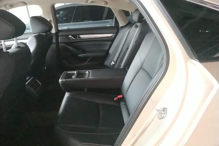 Used Honda Inspire 2019 260TURBO Elegant Edition China V Emission Standard Left Rear Seat