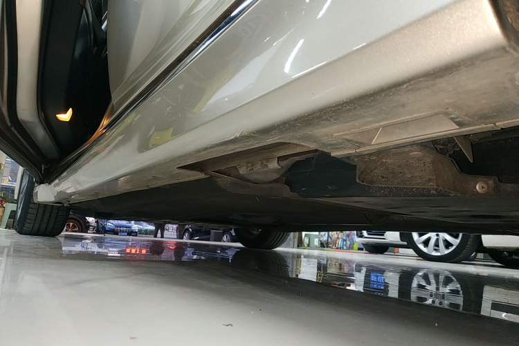 Used Honda Inspire 2019 260TURBO Elite Edition China V Standard Left Side Sill