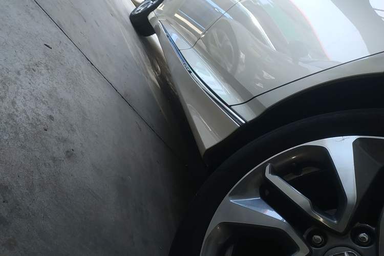 Used Honda Inspire 2019 260TURBO Elite Edition China V Standard Left Side Sill