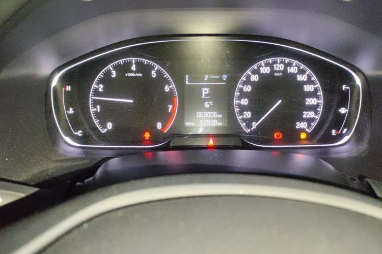 Used Honda Inspire 2019 260TURBO Elegant Edition China VI Emission Standard Odometer Close Up