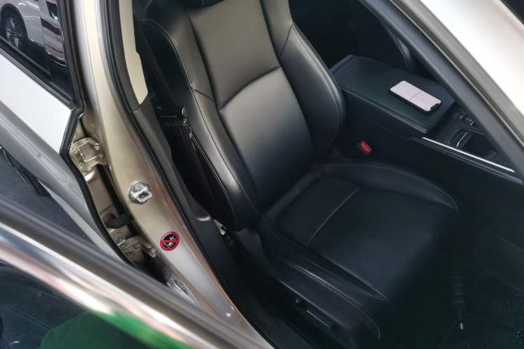 Used Honda Inspire 2019 260TURBO Elite Edition China V Standard Right Front Seat