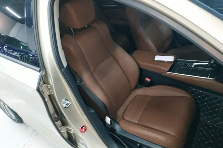 Used Honda Inspire 2019 260TURBO Elite Edition China V Standard Right Front Seat