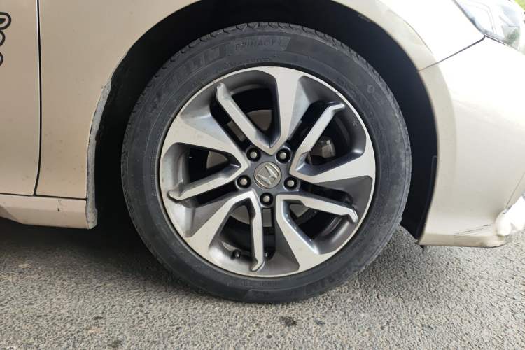 Used Honda Inspire 2019 260TURBO Elegant Edition China VI Emission Standard Right Front Wheel Hub